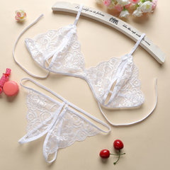 Kleidung und Bikini für Lucy